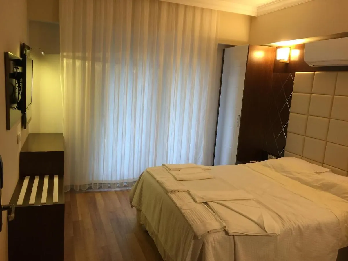 Yuvarlakcay Cinar Butik Otel Koycegiz